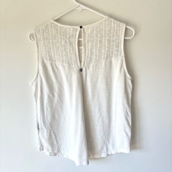 Kuhl Sonia Tank White Knit Lace Seersucker Outdoor Moisture Wicking Activewear - Picture 8 of 12